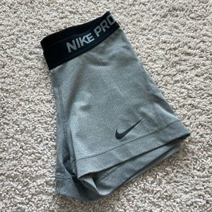 Nike pros shorts
